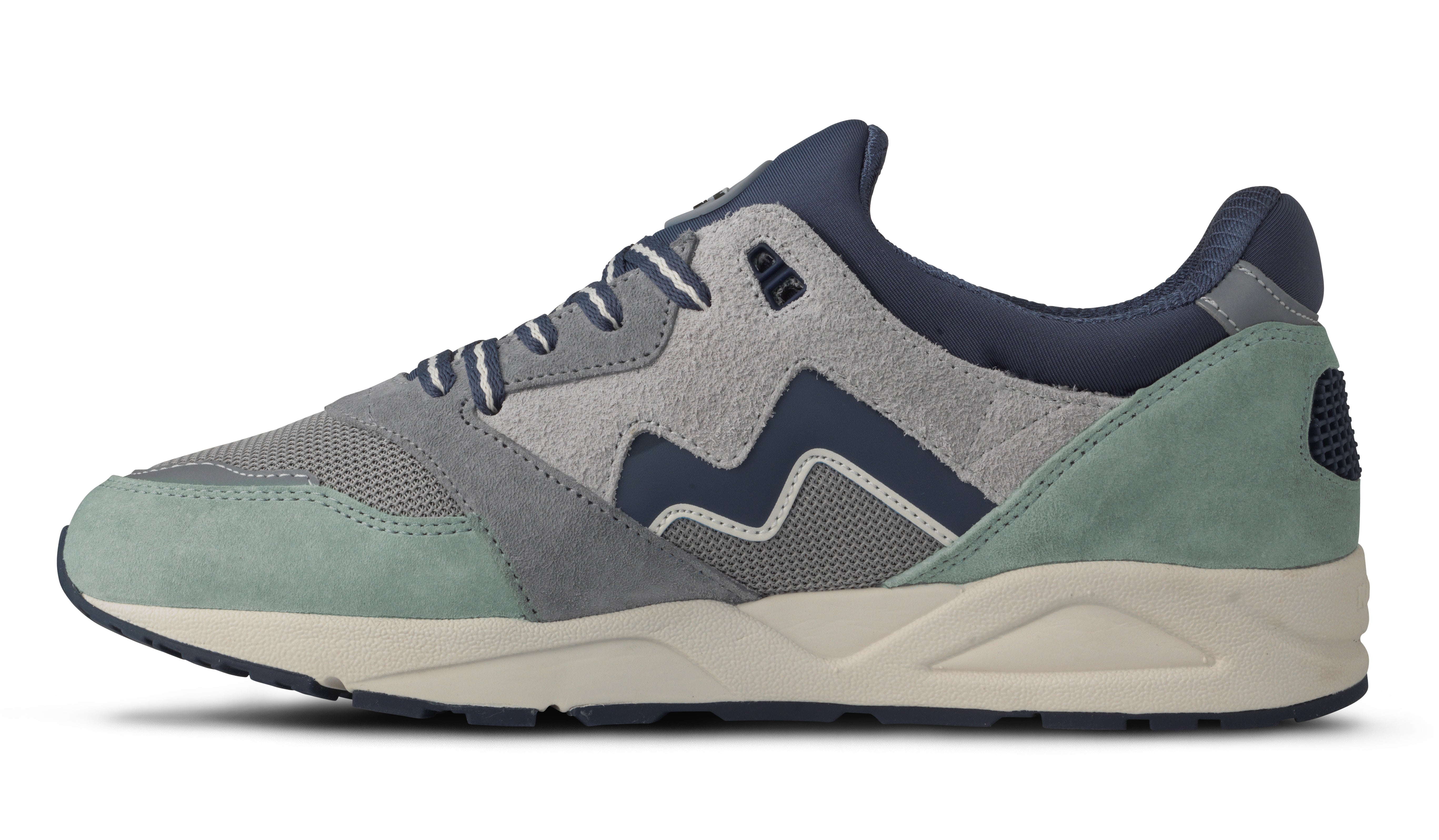 Aria 95 Trainers Aqua Gray / Vintage Indigo