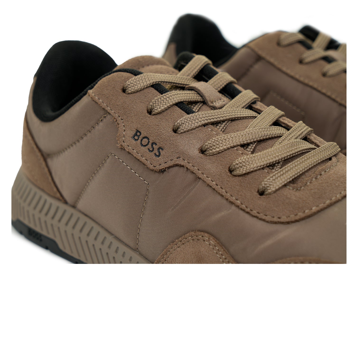 Titanium Runn Trainer Dark Beige