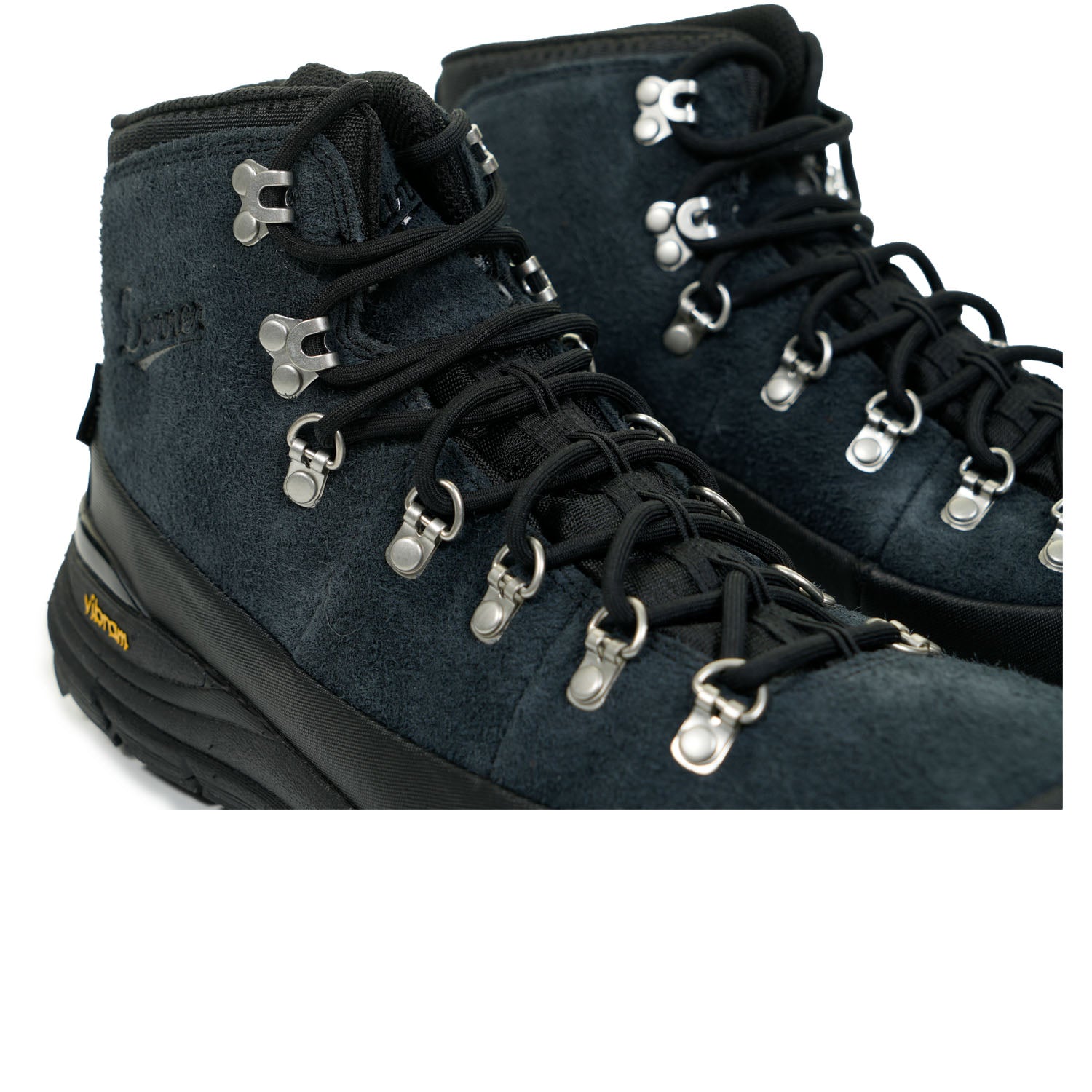 Mountain 600 ID GTX Jet Black