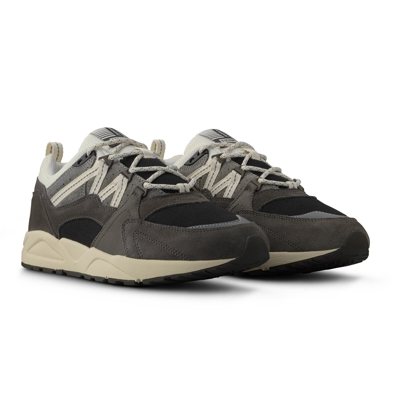 Pair of Karhu Fusion 2.0 Trainers Dark Gull Gray / Turtledove