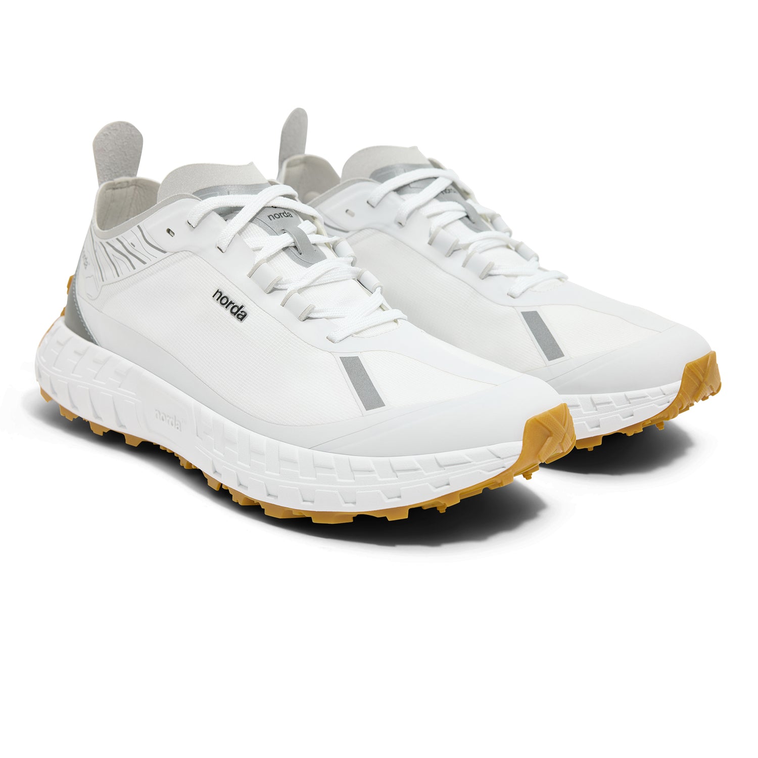 001A Trainers White Gum