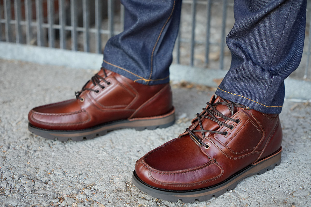 Rockport Umbwe Hiker Boot in cherry on-foot