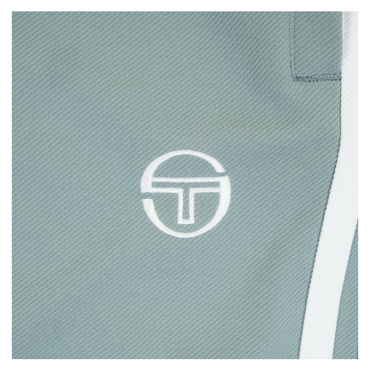 Pietrapertosa Shorts Lead / White