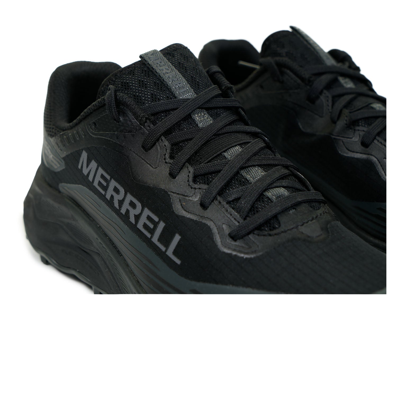 Close up of laces on Merrell Agility Peak 6 GTX Trainers 