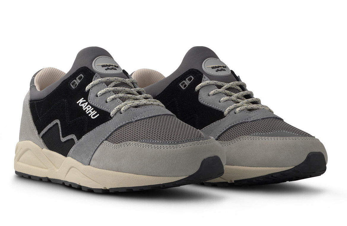 Aria 95 Trainers Dawn Blue / Jet Black