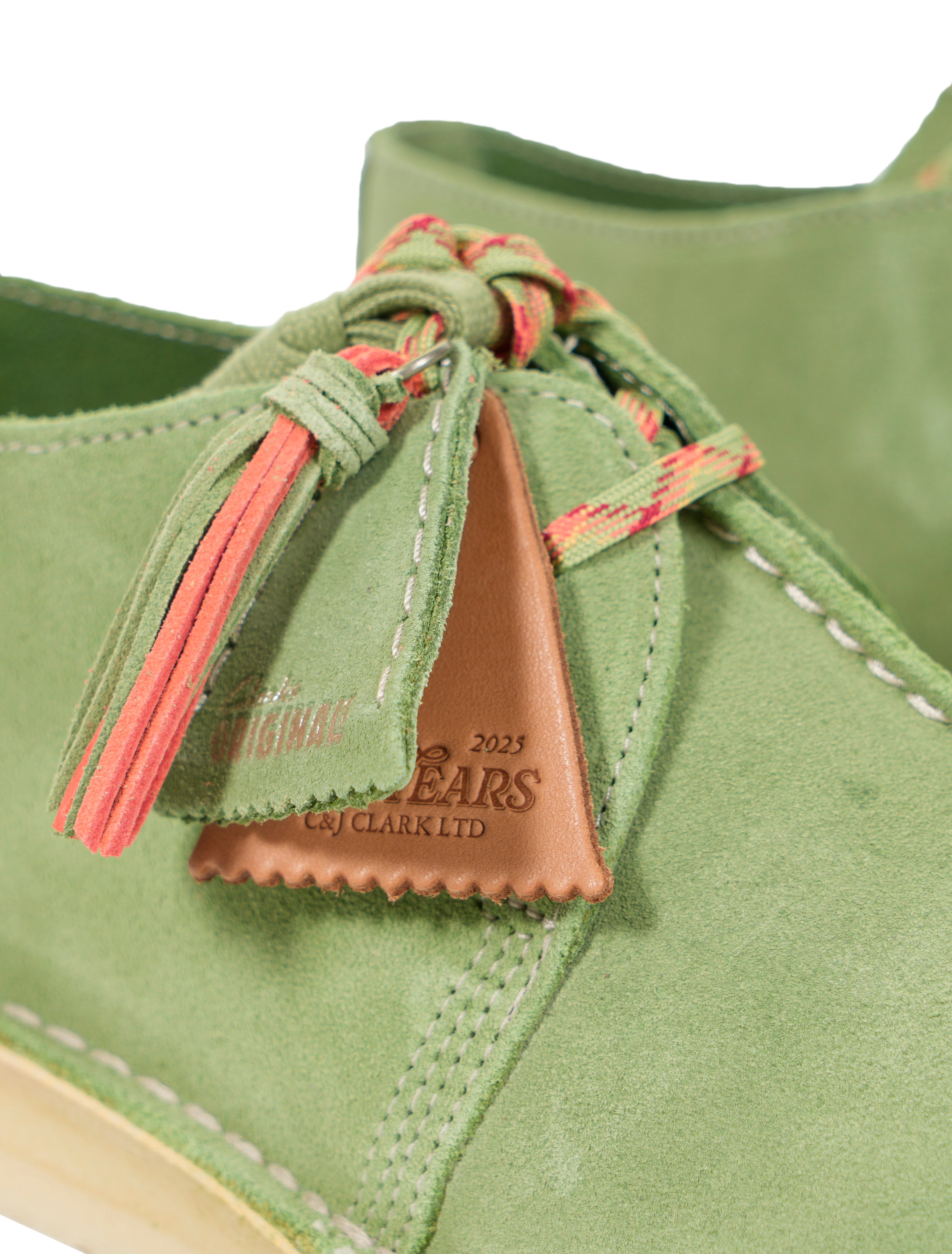 Desert Trek Shoe Apple Suede