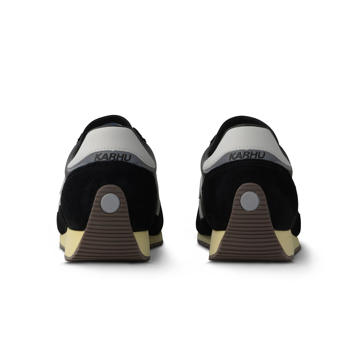 Mestari 76 Trainers Black / Blanc De Blanc