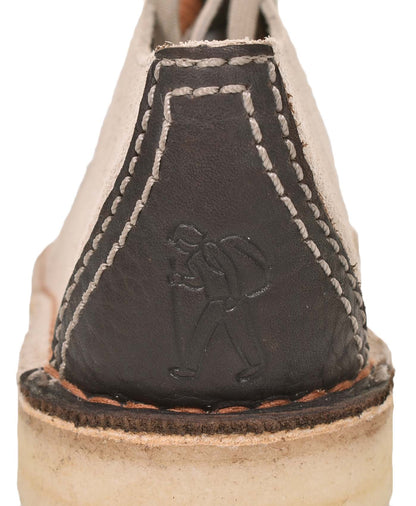contrasting heel on clarks originals desert trek