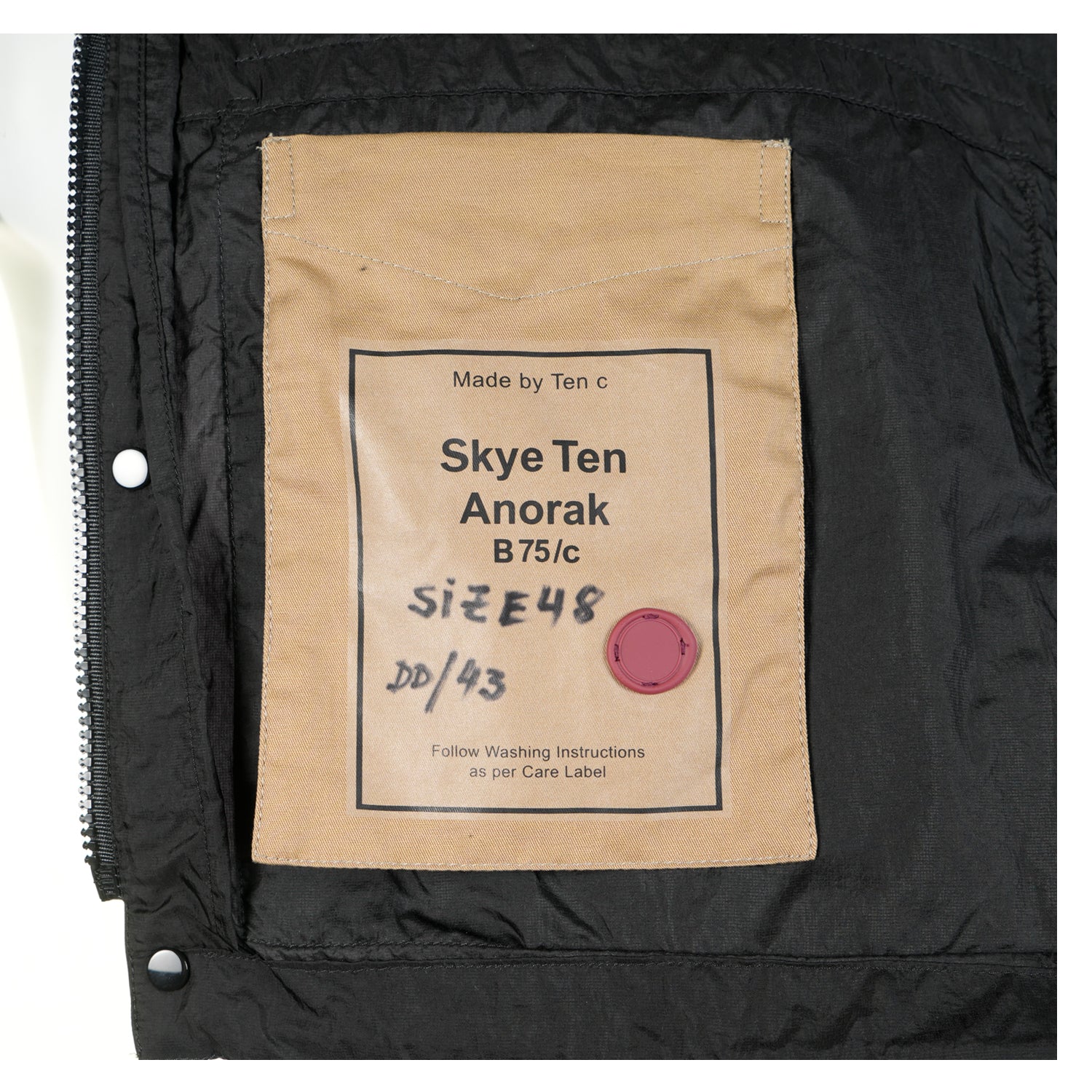 Skye Ten Anorak Black