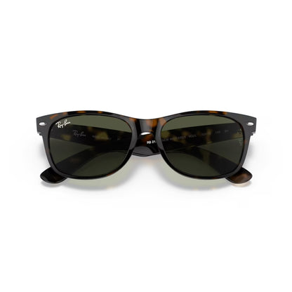 Folded Ray-Ban New Wayfarer Classic Sunglasses - Tortoise/Green